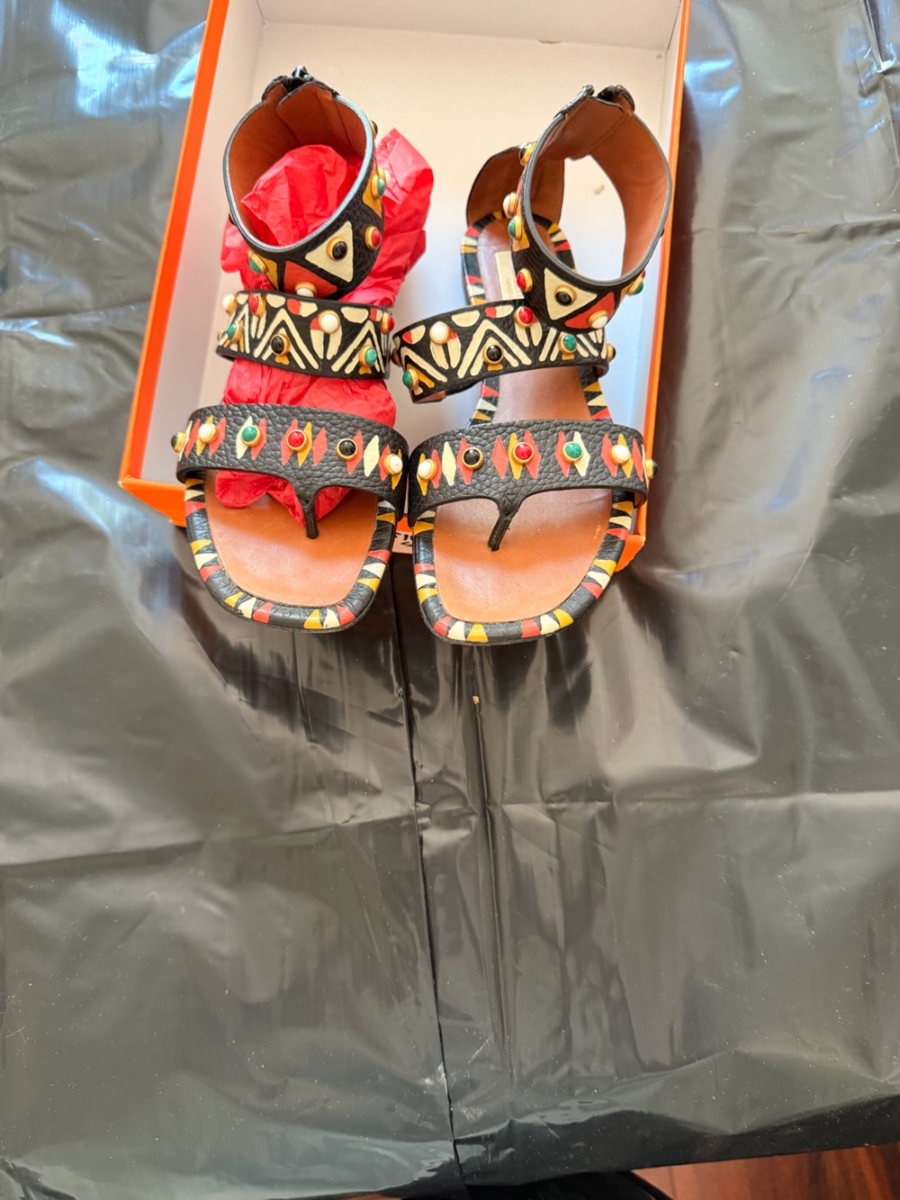 Authentic Valentino Garavani flat sandals
